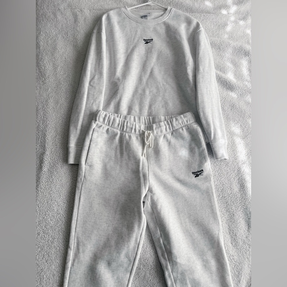 Reebok Light Heather Gray Matching Set